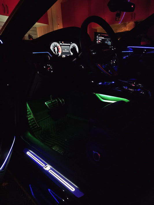 B9.5 Technik+ Footwell Light